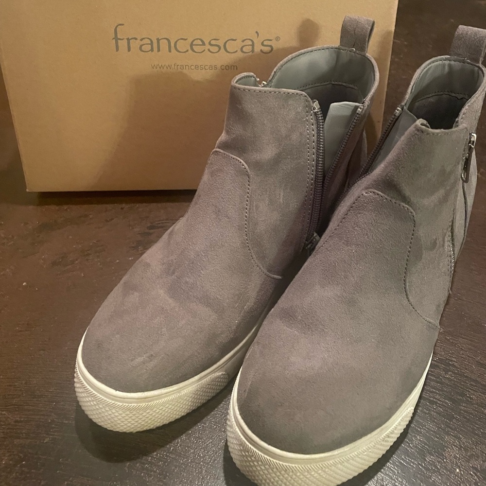 Gray sneaker bootie